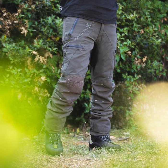Arbortec Breatheflex Pro Olive Kettensägenhosen Regular L - Design A Klasse 1 Arbortec Breatheflex Pro Olive Kettensägenhosen Regular L - Design A Klasse 1