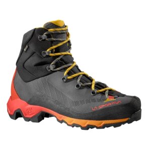 La Sportiva Aequilibrium Trek GTX carbon 42